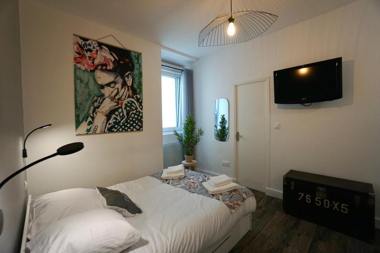 Апартаменты Le 12 * Hyper Centre* Лорьян Экстерьер фото