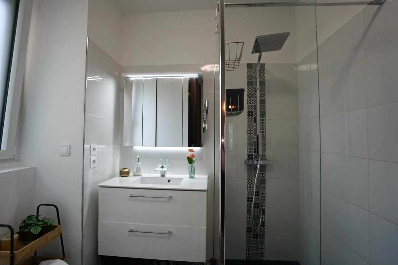 Апартаменты Le 12 * Hyper Centre* Лорьян Экстерьер фото